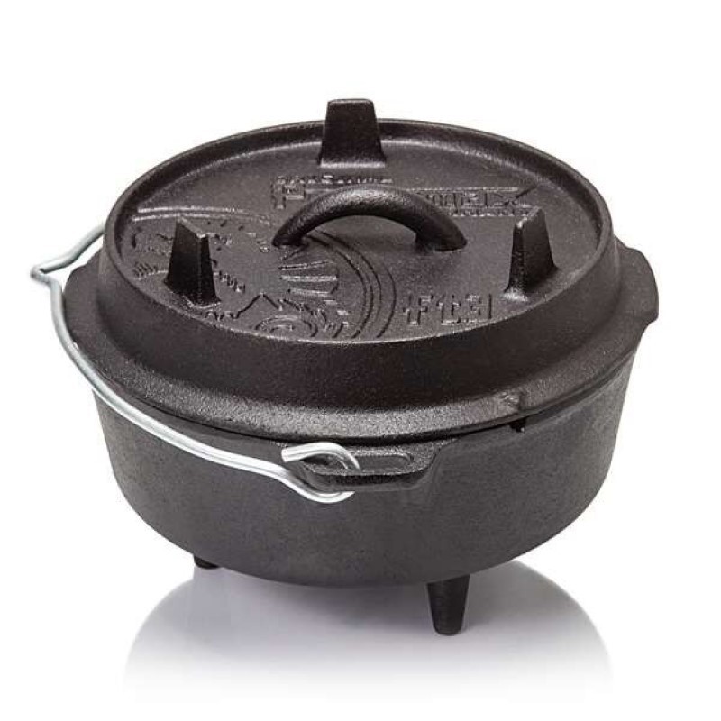 Litinový hrnec Petromax s nožičkami "dutch oven" 1